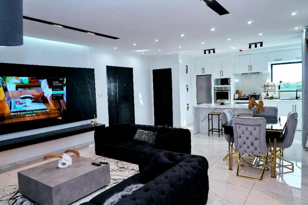 Aparthotel Reddington By Jvte Douala Esterno foto